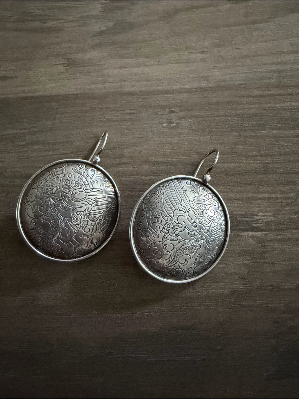 Silpada Etched Dragon Earrings - Picture 2 of 6